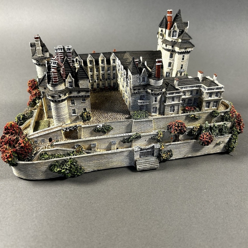 Vintage 1994 Danbury Mint Usse Castle Enchanted Castles of Europe France